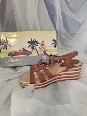Forever Comfort Tan Women's Wedge Sandals